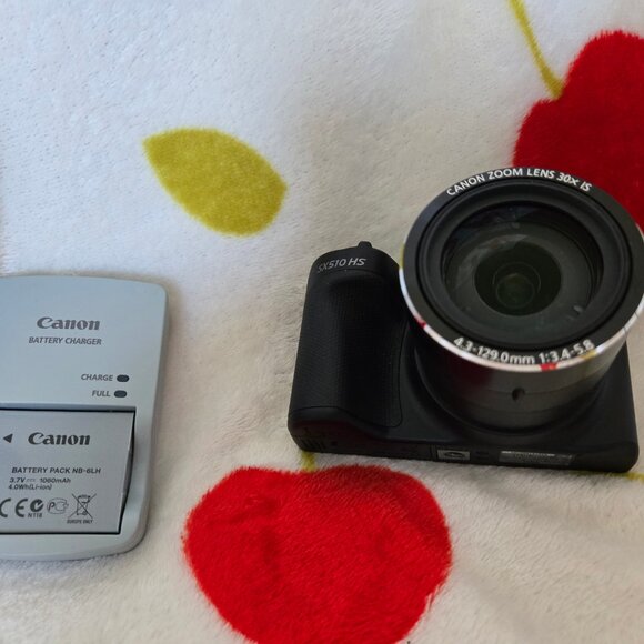 Conon PowerShot SX510 HS Super Zoom Digital Camera - Picture 2 of 3